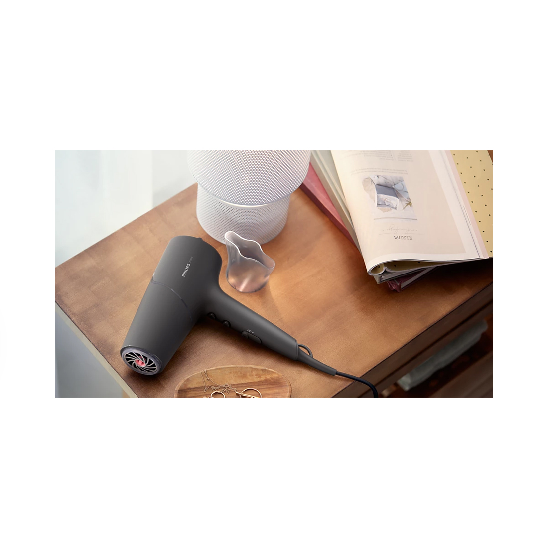 Фен Philips Серии 5000 BHD504/00