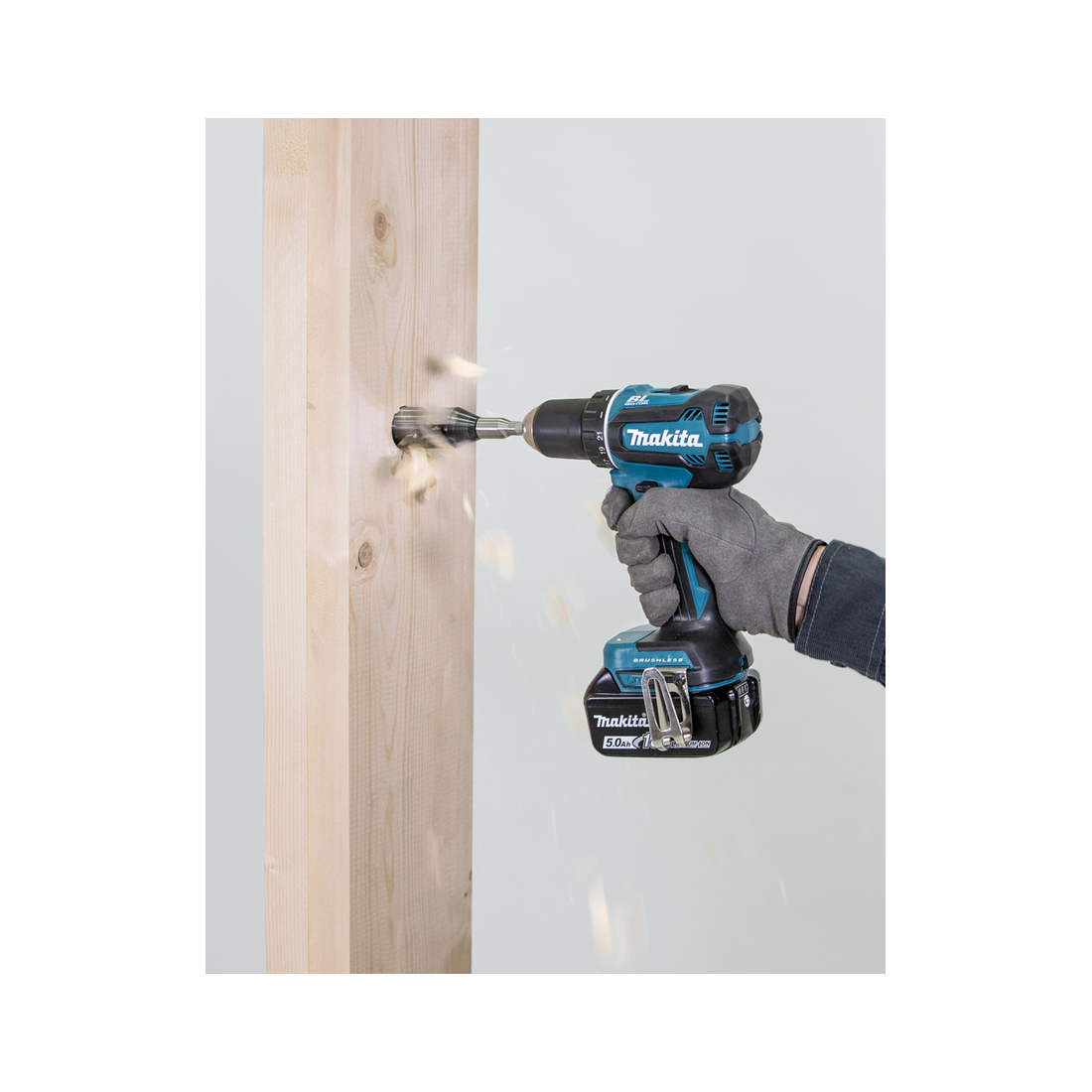 Аккумуляторная дрель-шуруповерт Makita DDF485Z